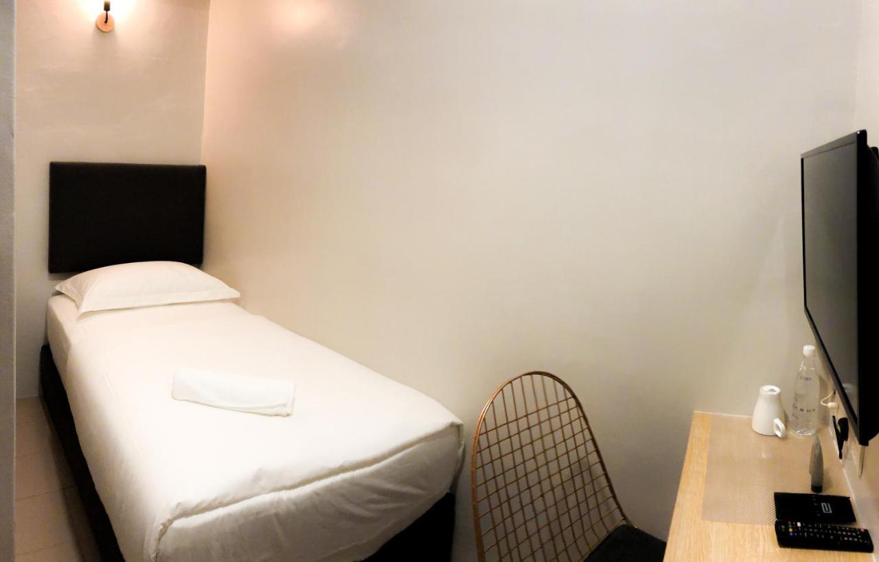 Hako Xpress Skudai Baru Hotel Johor Bahru Buitenkant foto