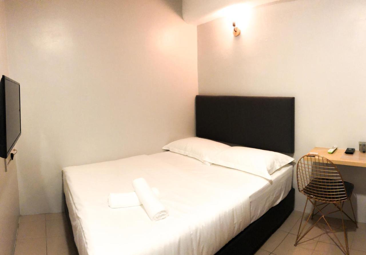 Hako Xpress Skudai Baru Hotel Johor Bahru Buitenkant foto