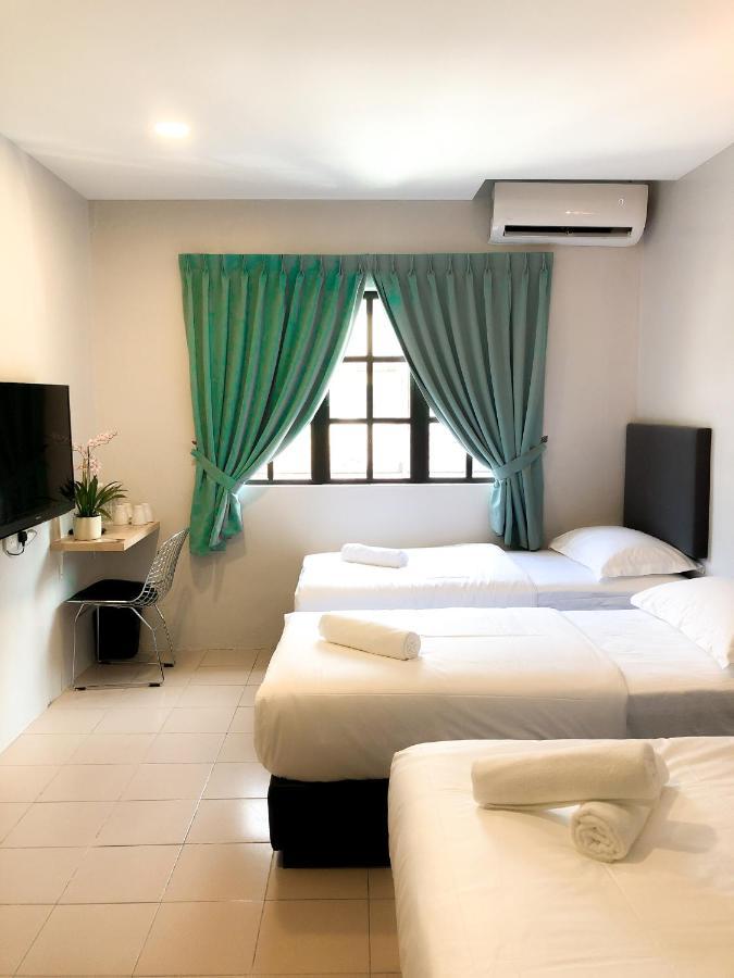 Hako Xpress Skudai Baru Hotel Johor Bahru Buitenkant foto